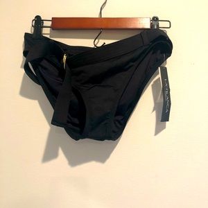 La Blanca swim too and bottom. Black with gold accent size 6.